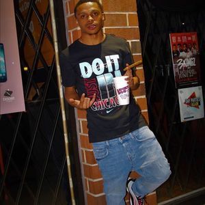 Meet your Posher, Devin